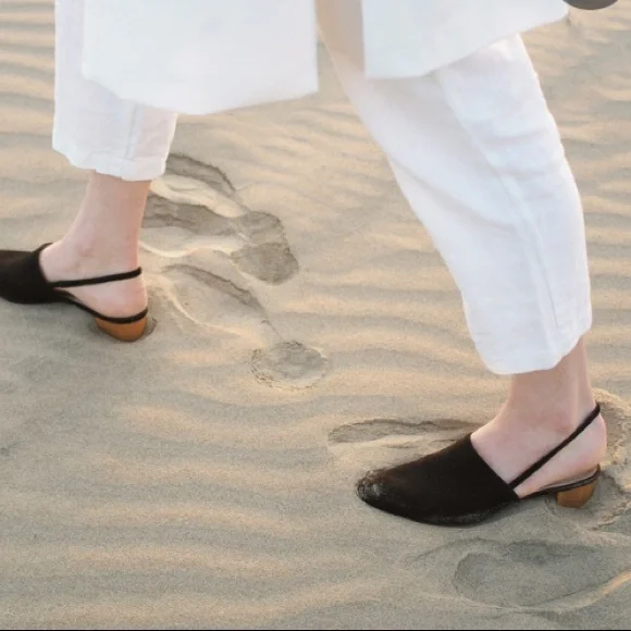 DONATED Anne Thomas | Williamsburg Slingback Mule 37 - Picture 7 of 16